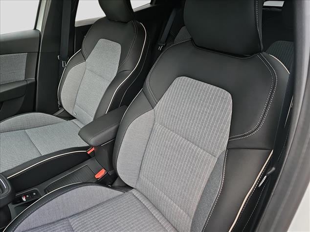 Renault CLIO Clio 1.0 TCe Techno LPG 2025