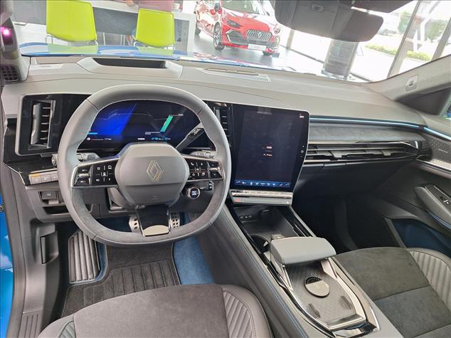 Renault RAFALE Rafale 1.2 E-Tech PHEV 4x4 300 esprit Alpine MMT 2026