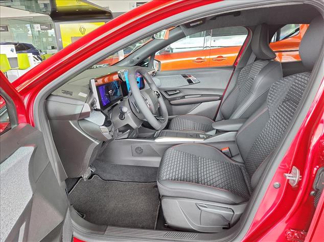 Renault CLIO Clio 1.2 TCe Techno EDC 2026