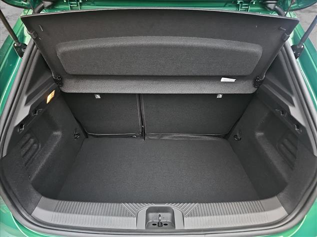 Renault CLIO Clio 1.2 TCe Techno EDC 2026