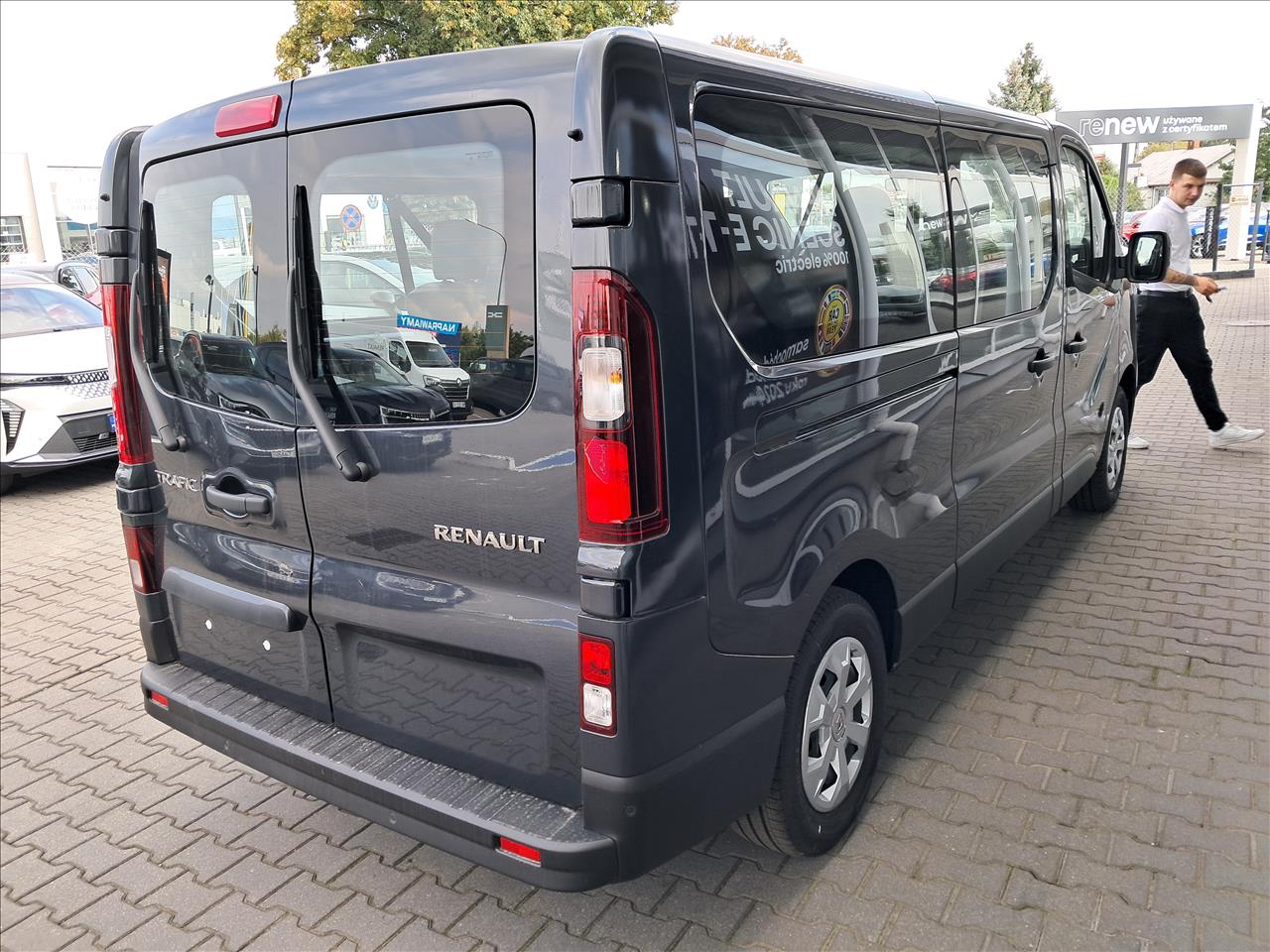 Renault TRAFIC SPACECLASS Trafic Grand SpaceClass 2.0 dCi Escapade 2024