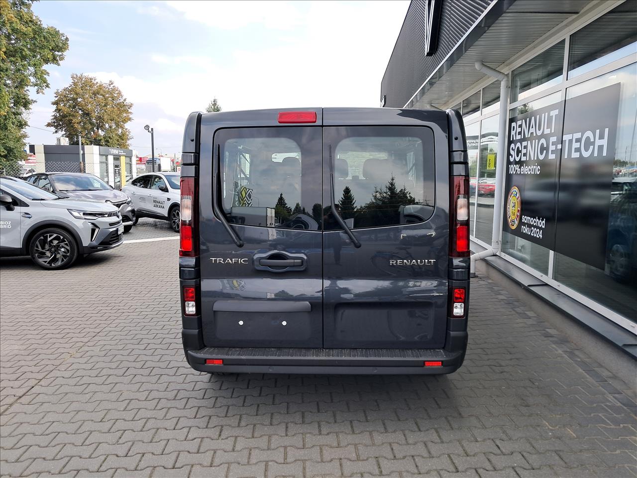 Renault TRAFIC SPACECLASS Trafic Grand SpaceClass 2.0 dCi Escapade 2024