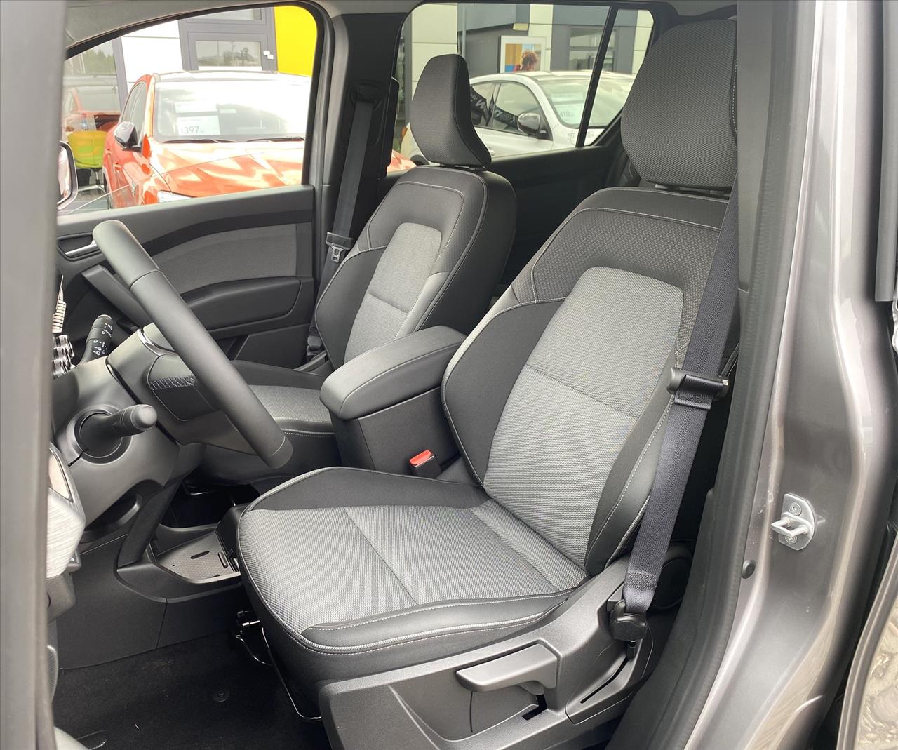 Renault KANGOO Kangoo Grand 1.5 dCi Equilibre 2024